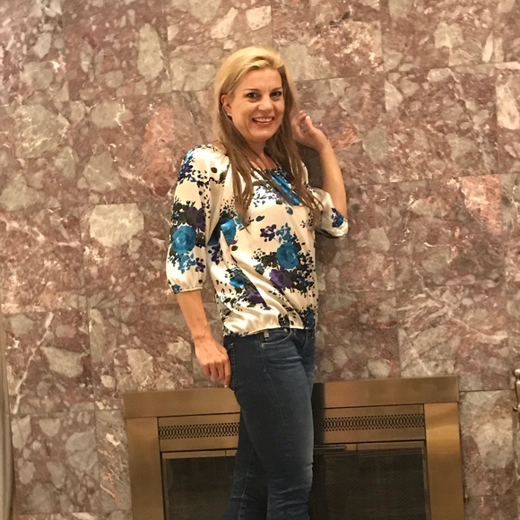 Romantic times top 💜sale 💜 - Picture 4 of 8